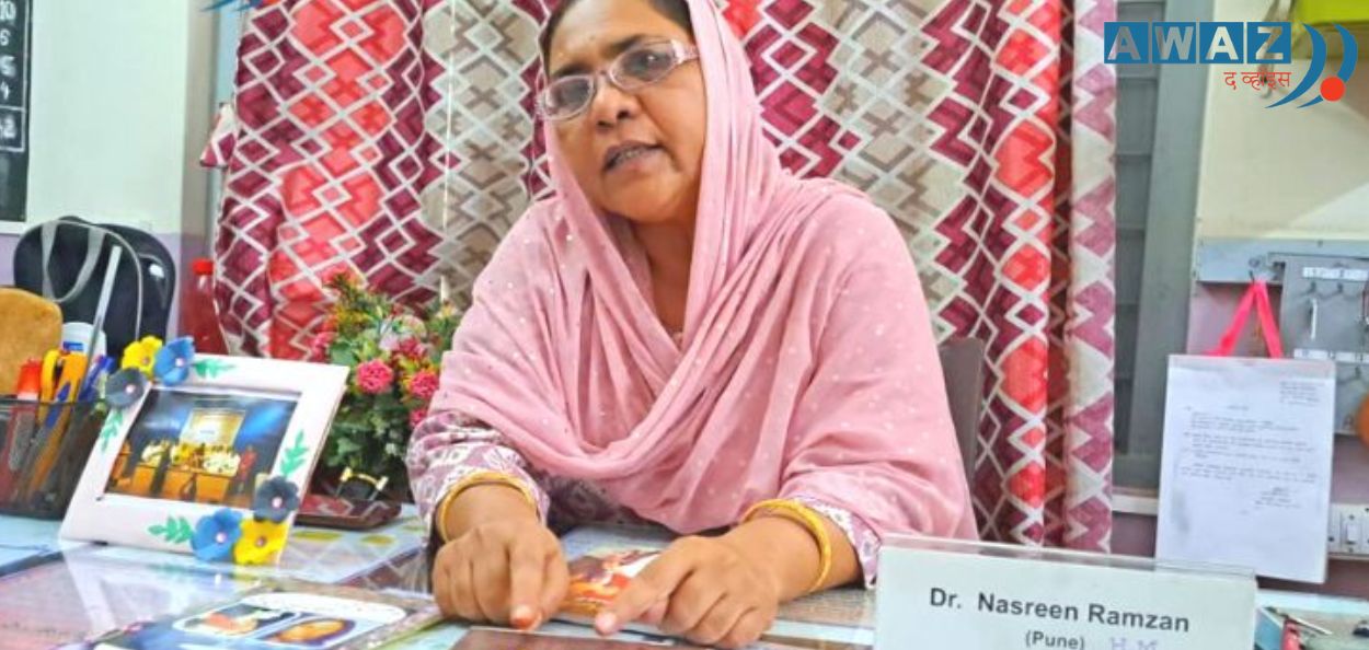 'काव्यफुले'चा उर्दू अनुवाद करणाऱ्या डॉ. नसरीन रमजान.