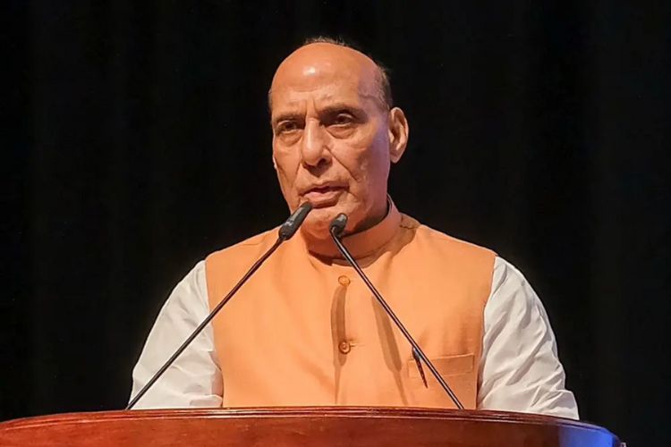  संरक्षणमंत्री राजनाथ सिंह