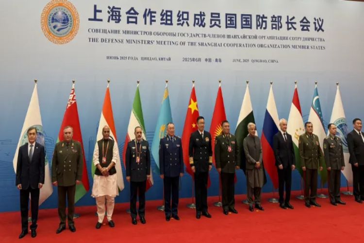 SCO बैठकीत विविध देशांचे संरक्षण मंत्री. 