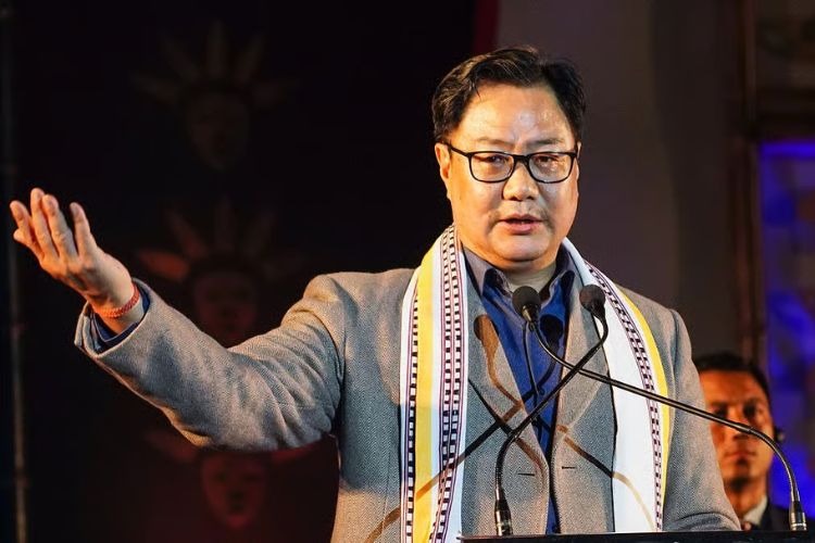 संसदीय कामकाज मंत्री किरेन रिजिजू 