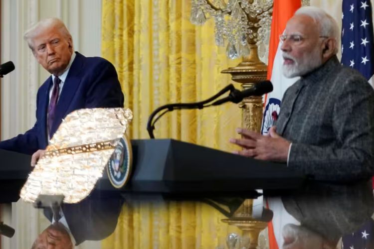 अमेरिकेचे राष्ट्राध्यक्ष डोनाल्ड ट्रम्प आणि भारताचे पंतप्रधान नरेंद्र मोदी 