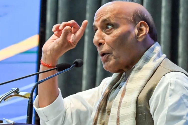 संरक्षणमंत्री राजनाथ सिंह