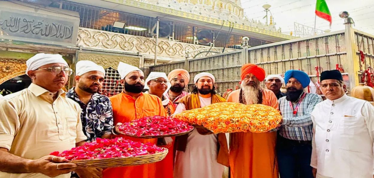 राजस्थानमधील अजमेर शरीफ येथे पूरग्रस्तांसाठी प्रार्थना करण्यात आली 