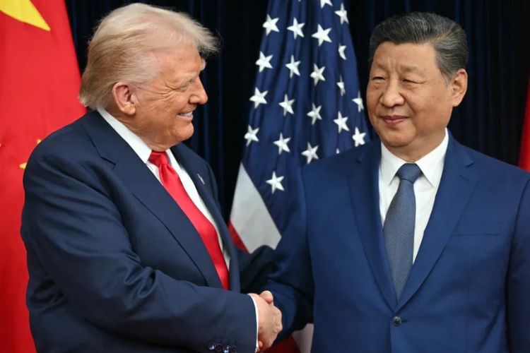 अमेरिकेचे राष्ट्राध्यक्ष डोनाल्ड ट्रम्प आणि चीनचे राष्ट्राध्यक्ष शी जिनपिंग