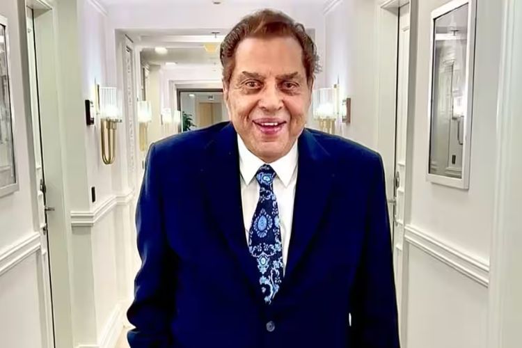 ज्येष्ठ अभिनेते धर्मेंद्र