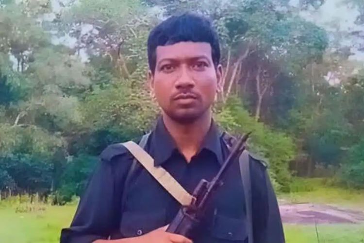 मोस्ट वॉन्टेड नक्षलवादी नेता माडवी हिडमा 