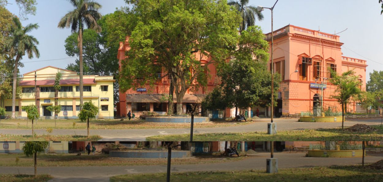 महाविद्यालयाचे कॅम्पस 