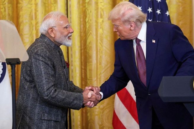 पंतप्रधान नरेंद्र मोदी आणि अमेरिकेचे अध्यक्ष डोनाल्ड ट्रम्प