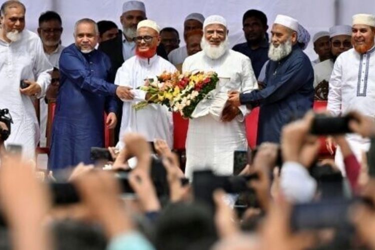 बांगलादेशातील निवडणूक प्रचारातील दृश्य 