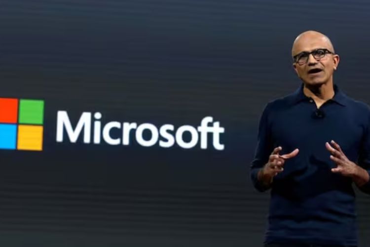 मायक्रोसॉफ्टचे अध्यक्ष आणि मुख्य कार्यकारी अधिकारी सत्या नडेला
