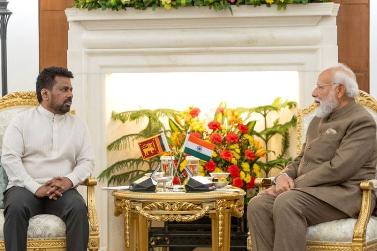 पंतप्रधान नरेंद्र मोदी यांच्यासमवेत श्रीलंकेचे राष्ट्राध्यक्ष अनुरा कुमारा दिसानायके