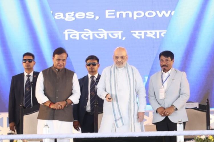 केंद्रीय गृहमंत्री अमित शाह यांच्या हस्ते आसाममध्ये व्हायब्रंट व्हिलेज प्रोग्रामच्या दुसऱ्या टप्प्याचा अधिकृत शुभारंभ