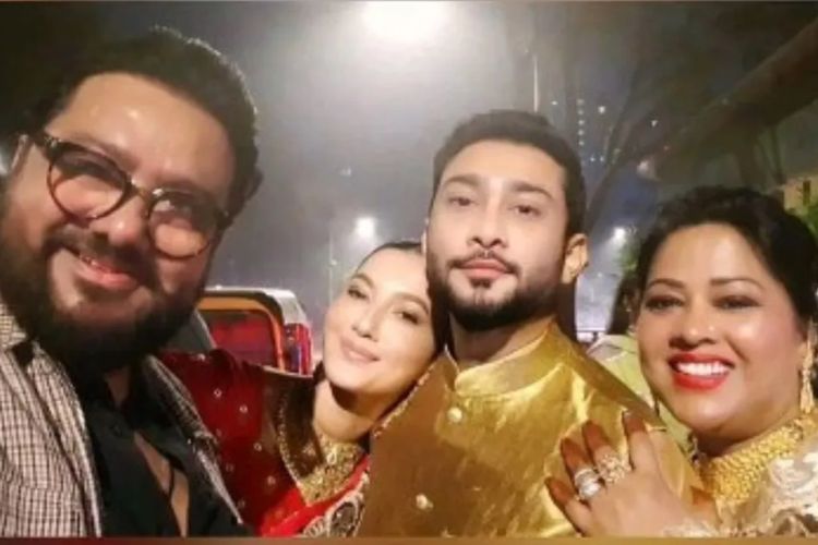  दरबार कुटुंब 