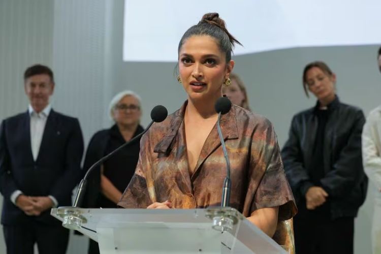 दीपिका पदुकोण