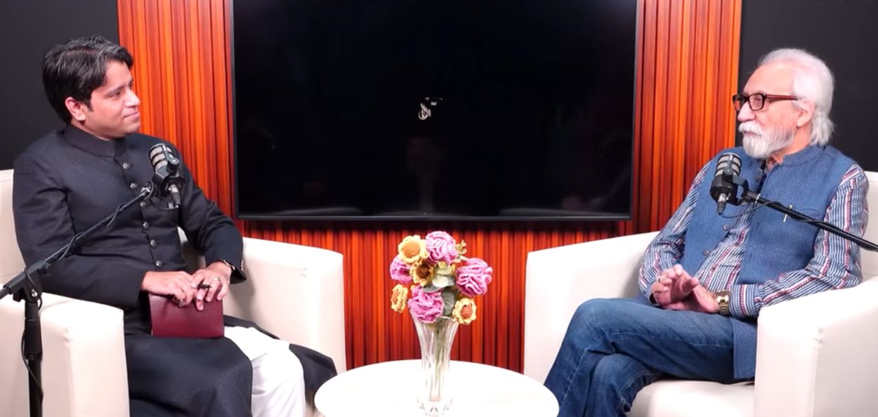 डावीकडून इतिहासकार साकिब सलीम आणि इतिहासकार प्राध्यापक एस. इरफान हबीब