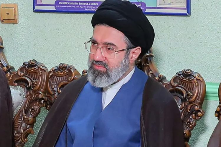 इराणचे नवनियुक्त सर्वोच्च नेते मोज्तबा खामेनी