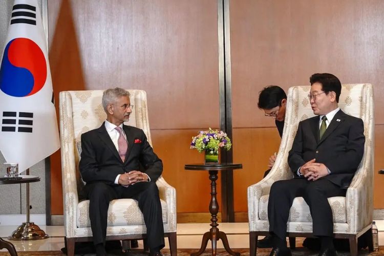 परराष्ट्रमंत्री एस. जयशंकर आणि दक्षिण कोरियाचे राष्ट्राध्यक्ष ली जे-म्युंग