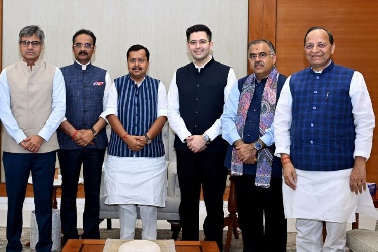 भाजपमध्ये प्रवेश केलेले आपचे खासदार