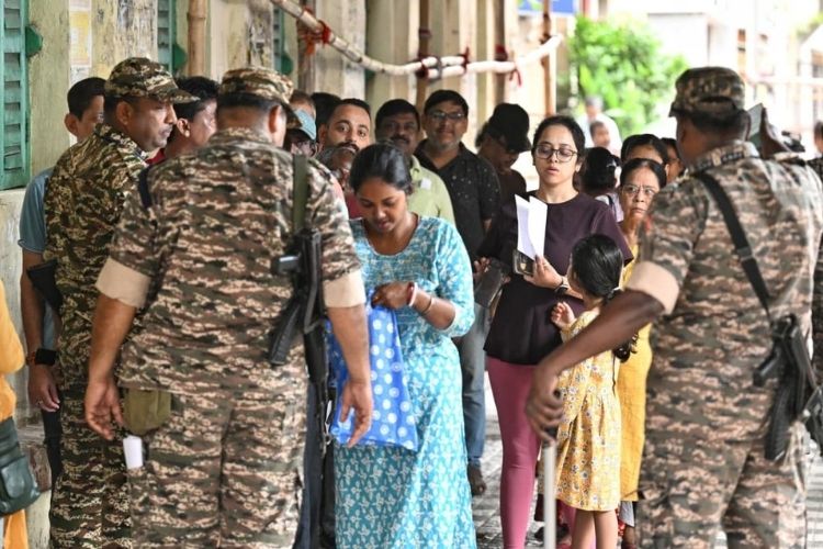 पश्चिम बंगाल निवडणूक : दुसऱ्या आणि अंतिम टप्प्यातील १४२ जागांवर मतदानाला सुरुवात