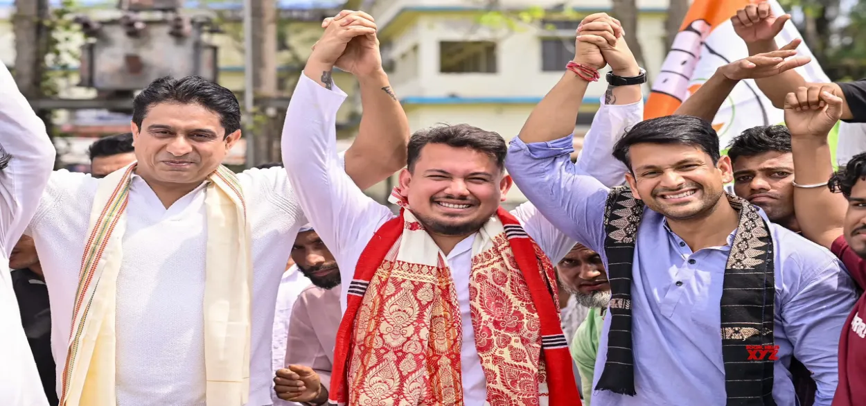 झुबैर अनम मजुमदार त्यांच्या सहकार्यांसमवेत 