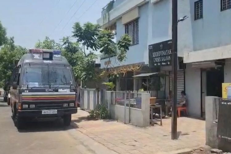 छत्रपती संभाजीनगरमध्ये सीजेपी पक्षाचे संस्थापक अभिजित दिपके यांच्या घराबाहेर पोलीस बंदोबस्त