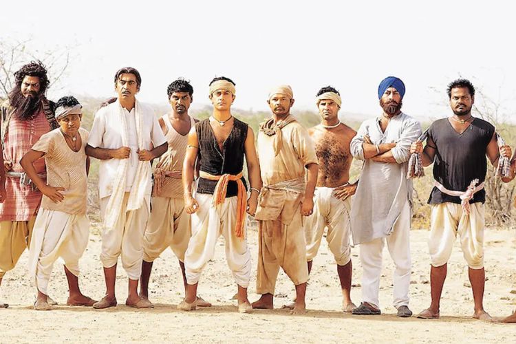 आमिर खानच्या लगान चित्रपटातील सीन 