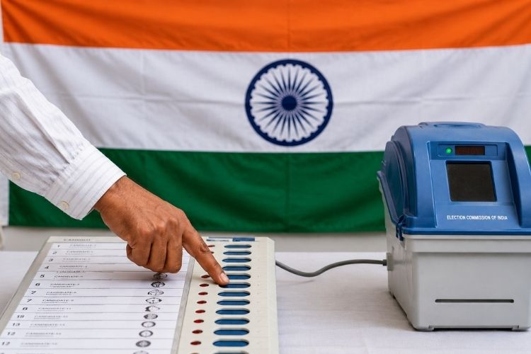 काँग्रेसची मोठी मागणी: मतदानाचा अधिकार 'मूलभूत अधिकार' घोषित करावा