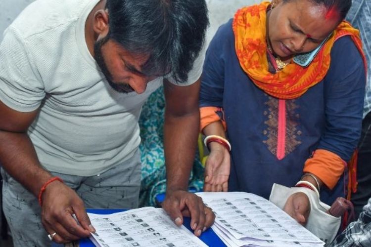 मिझोराममध्ये मतदार यादीतील ४६ हजारांहून अधिक नावे वगळली; निवडणूक आयोगाची विशेष मोहीम