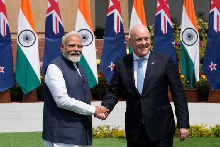 न्यूझीलंड पंतप्रधान ख्रिस्तोफर लक्सन आणि पंतप्रधान मोदी