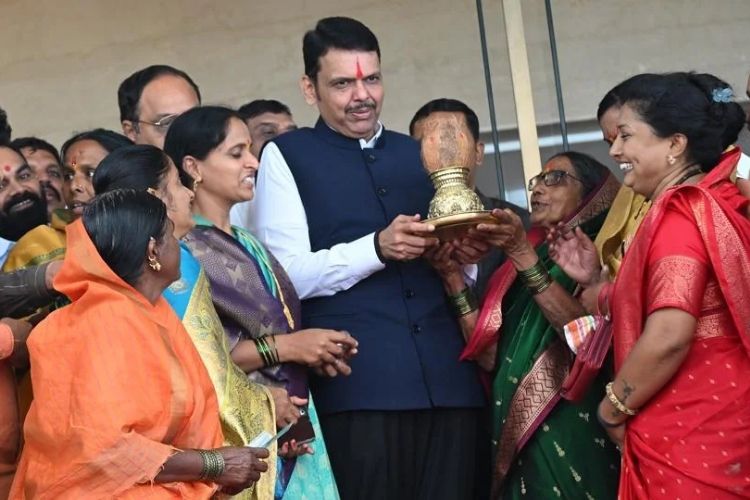 महाराष्ट्राचे मुख्यमंत्री देवेंद्र फडणवीस 