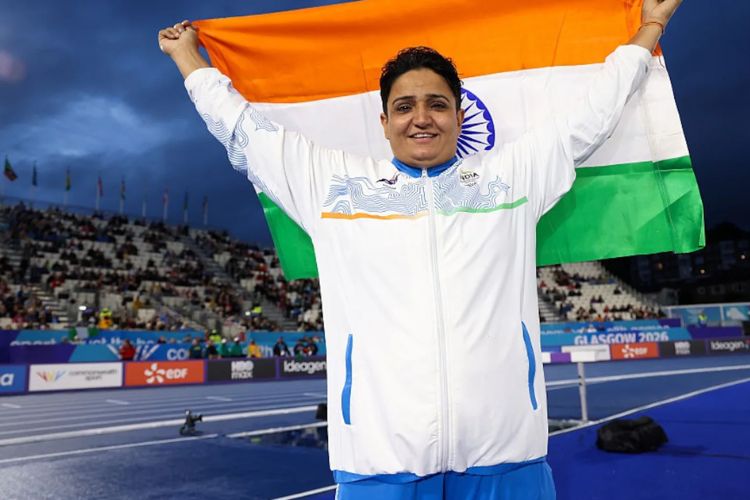 राष्ट्रमंडळ खेळात पॅरा ॲथलेटिक्समध्ये ऐतिहासिक सुवर्णपदक जिंकताना भारताची शर्मीला ढाणकर