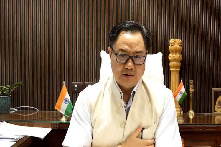 महिला आरक्षण बिलाच्या मुद्द्यावरून काँग्रेसवर टीका करताना केंद्रीय संसदीय कामकाज मंत्री किरेन रिजिजू