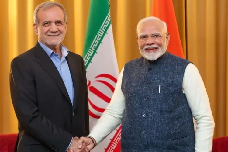 इराणचे राष्ट्राध्यक्ष मसूद पेजेष्कीयन यांच्याकडून भारताला स्वातंत्र्यदिनाच्या विशेष शुभेच्छा