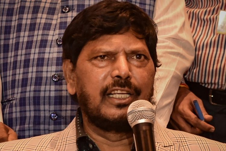 आरक्षणाला विरोध करणाऱ्यांवर देशद्रोहाचे गुन्हे दाखल करा; केंद्रीय मंत्री रामदास आठवले यांची मागणी
