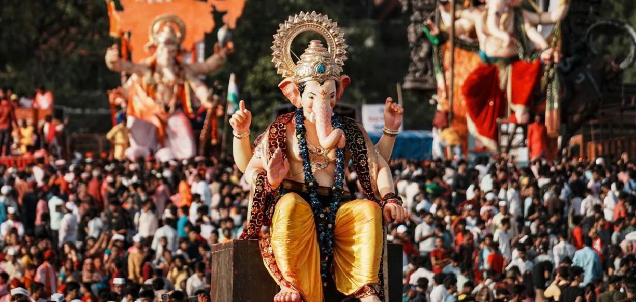 महाराष्ट्रात गणेशोत्सवाला थाटात सुरुवात