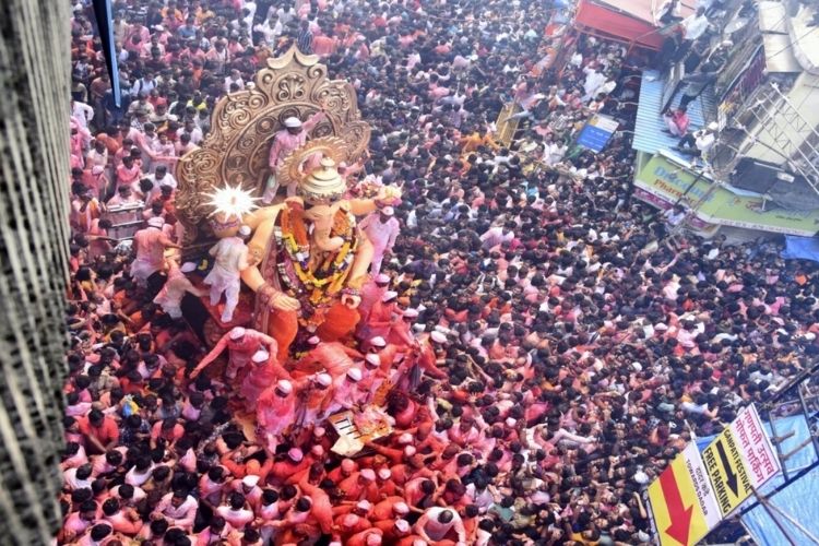 विसर्जन मिरवणुक