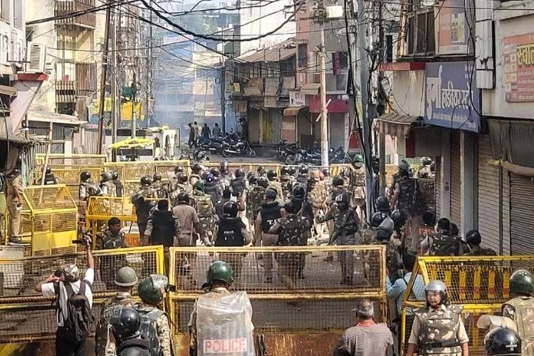 मुस्लिम समुदायाकडून प्रशासनाला सहकार्य, उज्जैनमधील शाही मस्जिदीच्या मुद्द्यावर तोडगा