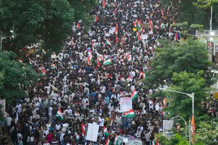 मुंबईतील आंदोलनातील छायाचित्र 