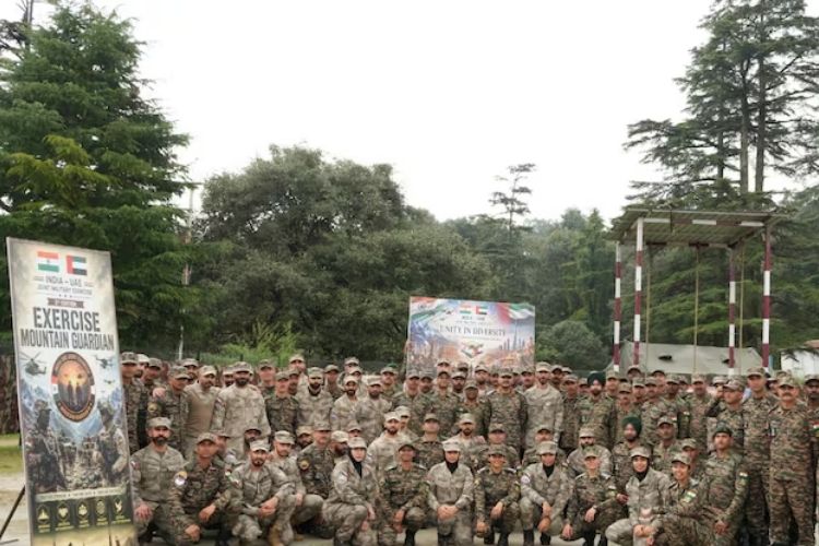 उत्तराखंडमधील चौबाटिया येथे सुरू असलेल्या भारत आणि संयुक्त अरब अमिराती (UAE) संयुक्त लष्करी सरावाचे प्रातिनिधिक चित्र.