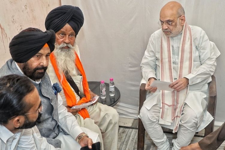 केंद्रीय गृहमंत्री अमित शहांची भेट
